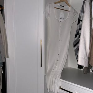 BNWT Ribbed midi dress